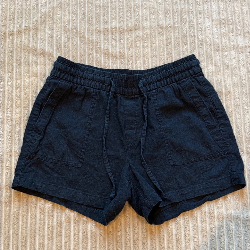 Old Navy Women's Linen/Rayon/Viscose Black Shorts